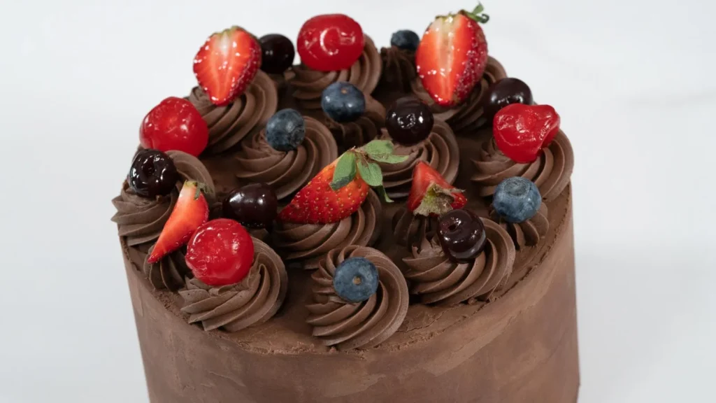torta-de-chocolate-con-frutos-rojos-2-w